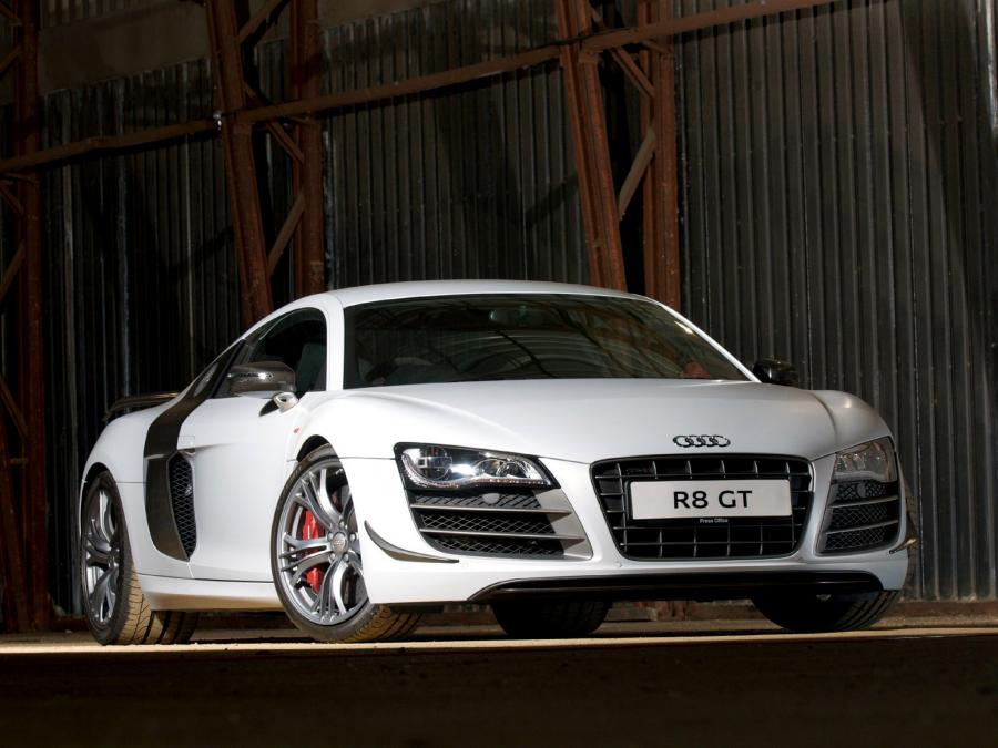  Audi R8 GT 2010 года  (UK) (фото 14 из 18)